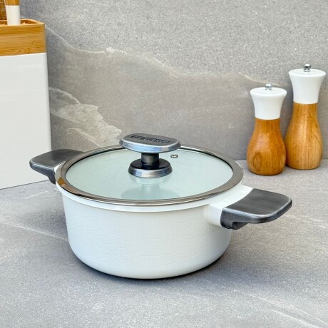 Olla Antiadherente con Tapa de Vidrio y Asas Metálicas 20cm - Blanca Olla Antiadherente con Tapa de Vidrio y Asas Metálicas 20cm - Blanca