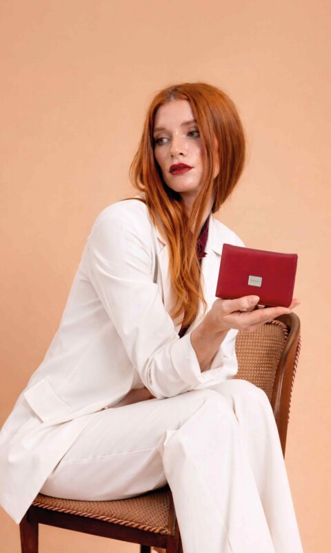 BILLETERA LIRIO TOMATE