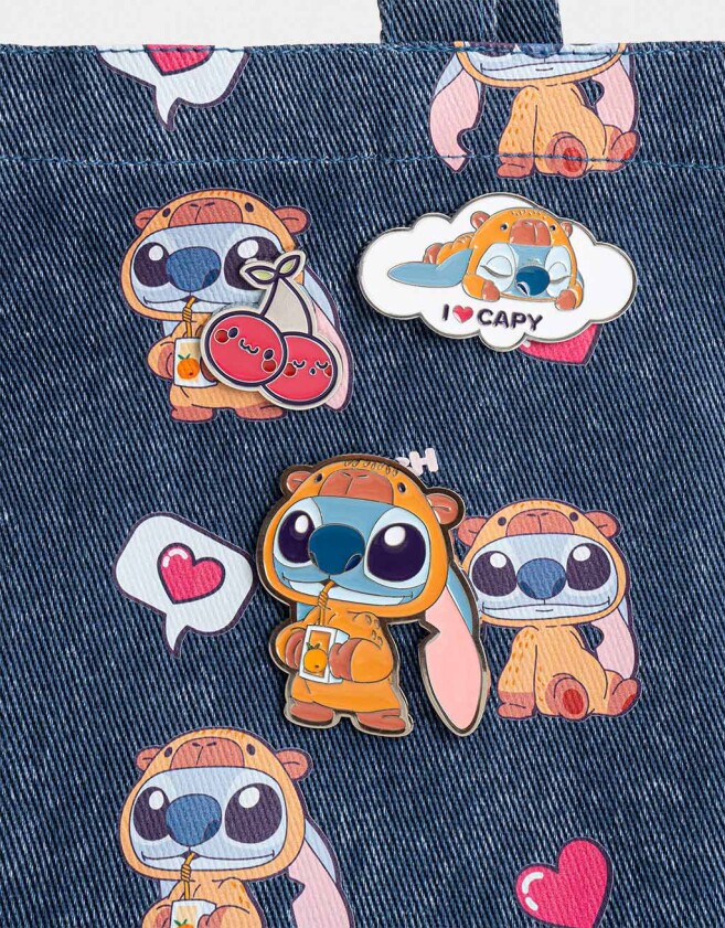 Pin Esmaltado Set De Pines "stitch Capybara" - Combinacion Multicolor