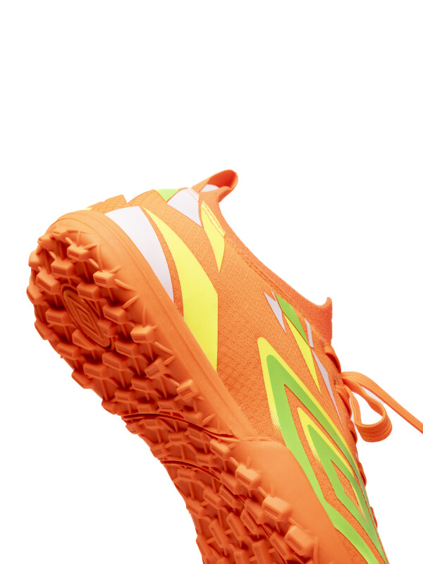 CALZADO HIT TF Umbro Hombre 8l3