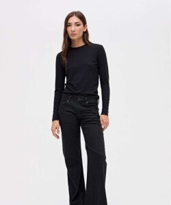 Remera Tisha Negro