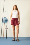 Short con bolsillos bordo