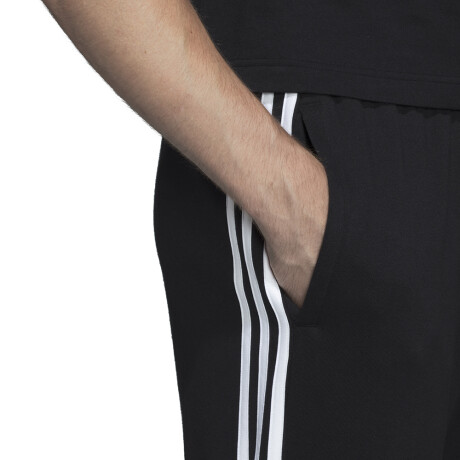 CORE ESSENTIALS 3-STRIPES TAPARED CUFFED Black