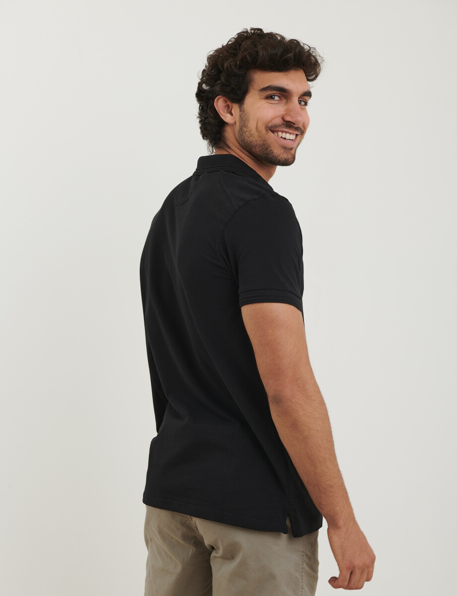 520678 REMERA HARRINGTON LABEL Negro