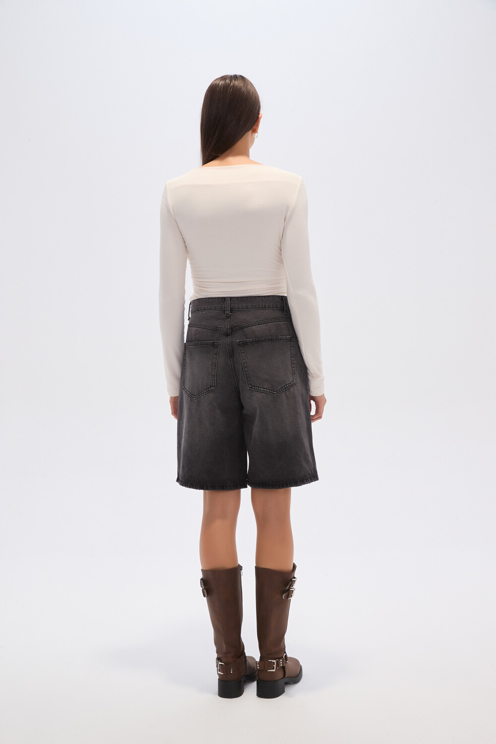 Bermuda Mileno Gris Medio