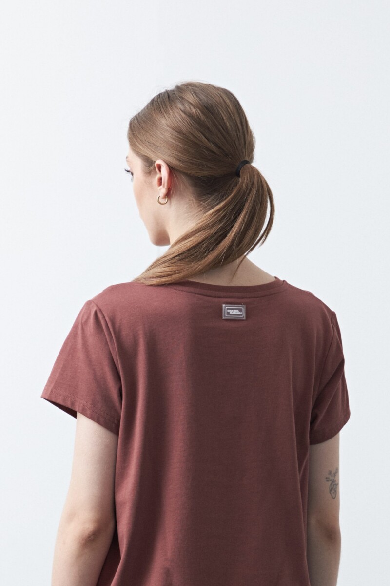 REMERA AMANITA Ladrillo