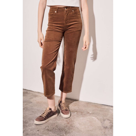Jean Corduroy Recto Marrón