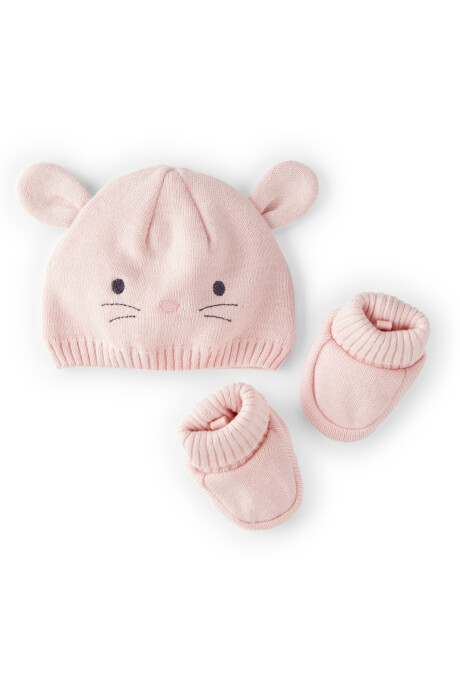 Gorro y escarpines de algodón, diseño conejita Gorro y escarpines de algodón, diseño conejita