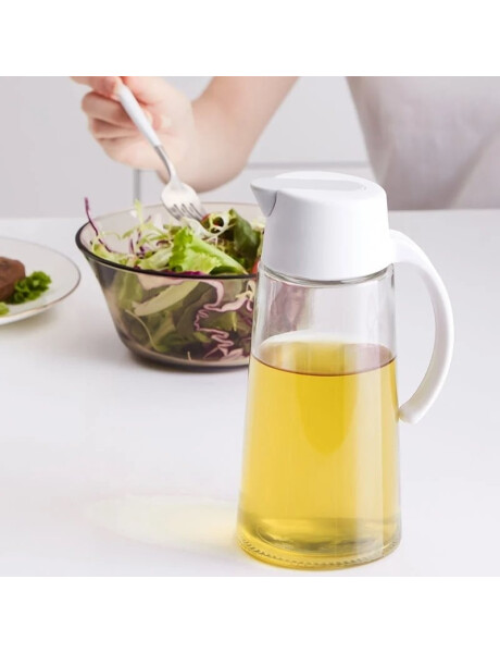 ACEITERA C/TAPA AUTOMATICA 630ML COLORES SURTIDOS ACEITERA C/TAPA AUTOMATICA 630ML COLORES SURTIDOS