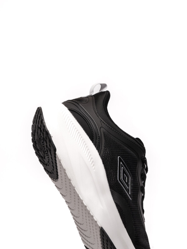 CALZADO IMPULSO Umbro Hombre 002