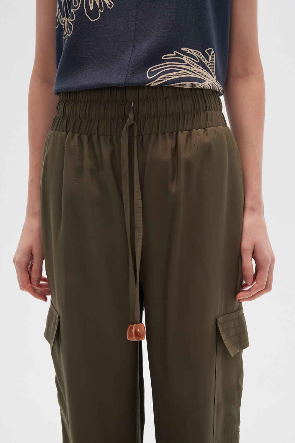 Pantalon Ubatuba Verde Oliva Oscuro