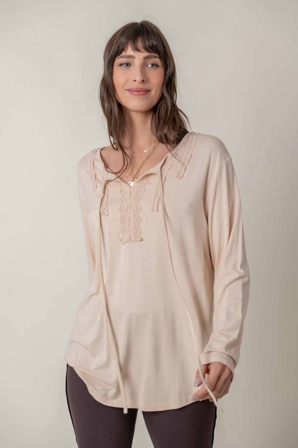 REMERA CENTELLA Beige