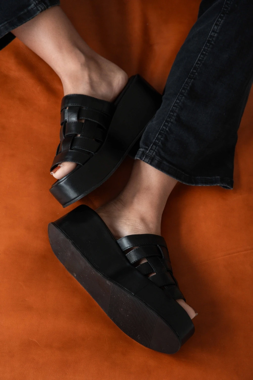 Furor Sandals