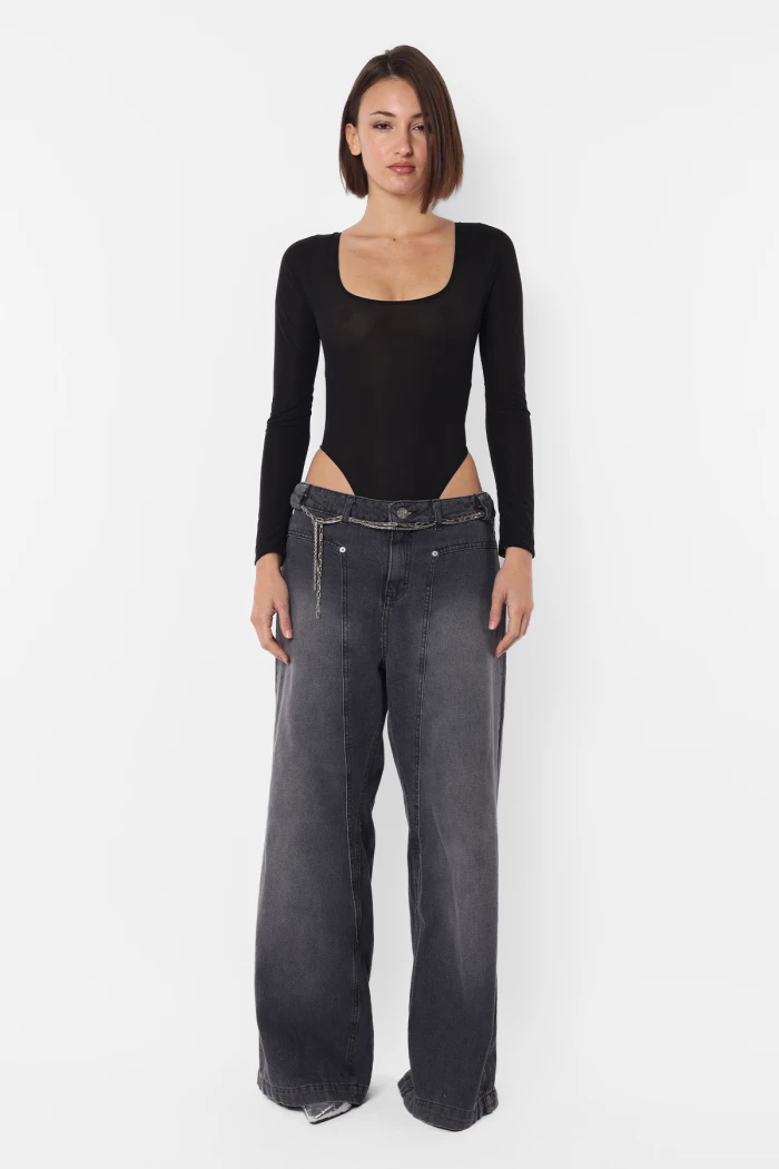 Body Acadia Negro