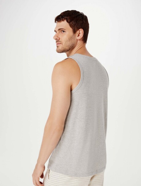 MUSCULOSA BÁSICA GRIS