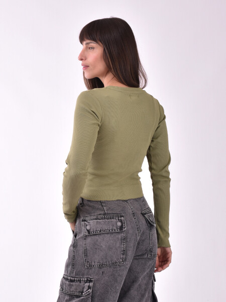 REMERA SPREAD OLIVA