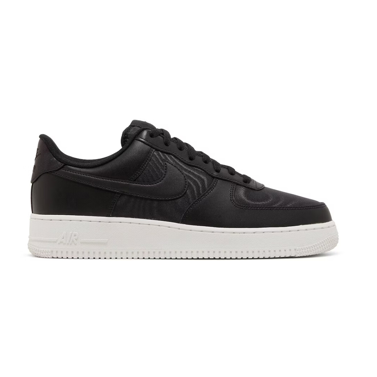 AIR FORCE 1 07 LV8 - Black 