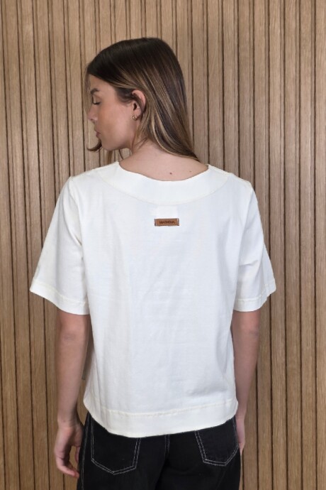 Remera Fresa Crudo