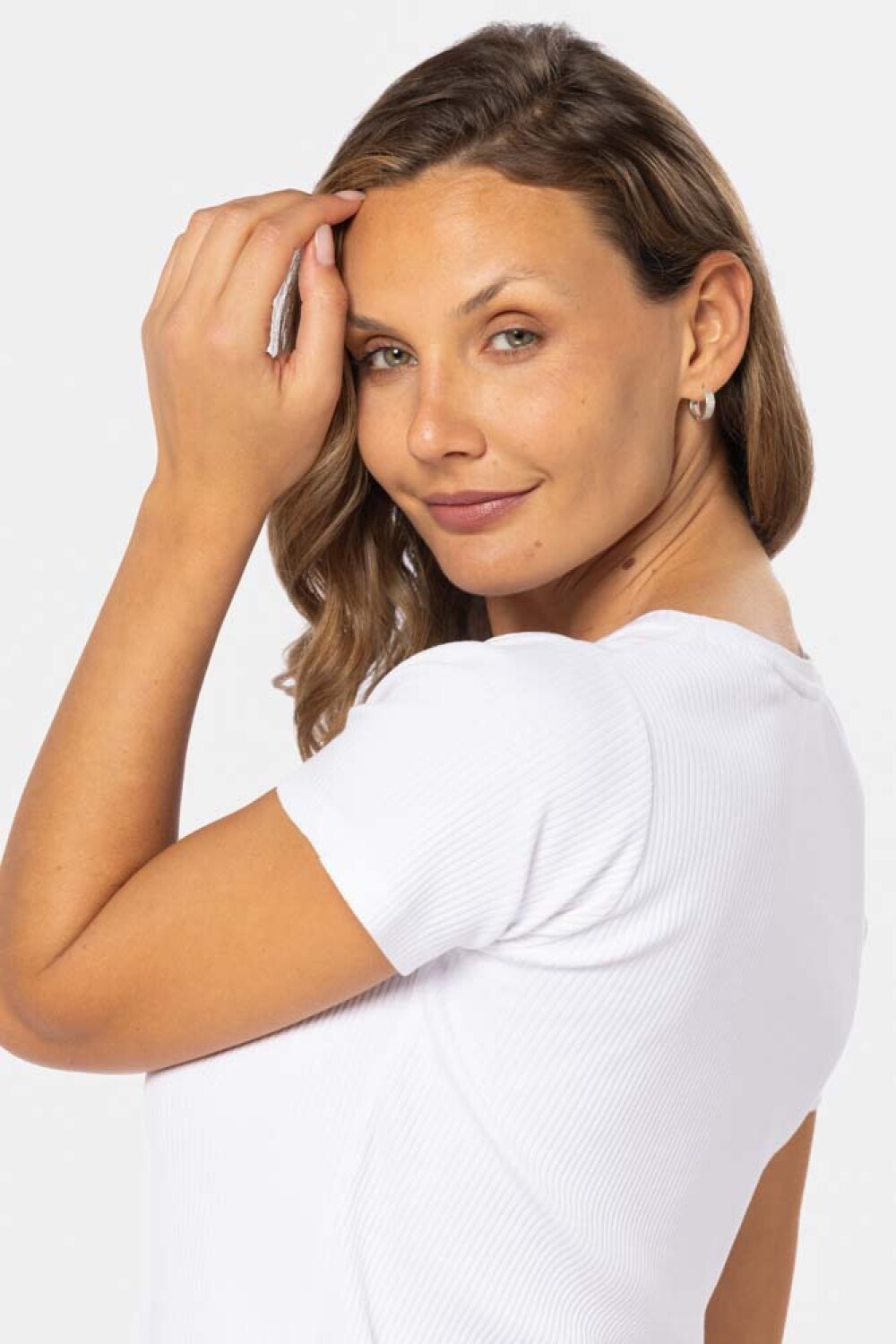 REMERA CON BOTONES Blanco