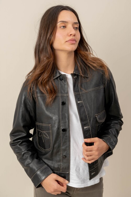 Campera cuero Sahara Negro