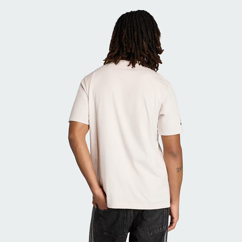 Remera Adidas Graphic DNA Audi Revolut F1 Team Beige