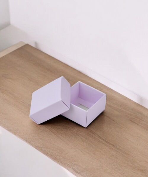 Caja Cuadrada 4x4x2,5 cm LILA