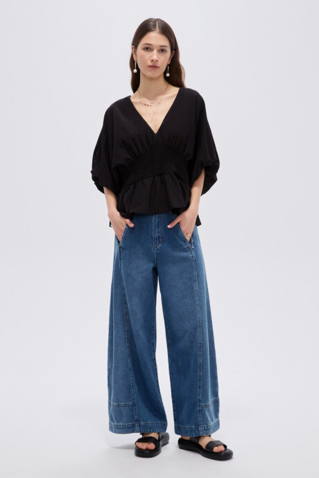 Blusa Laurin Negro