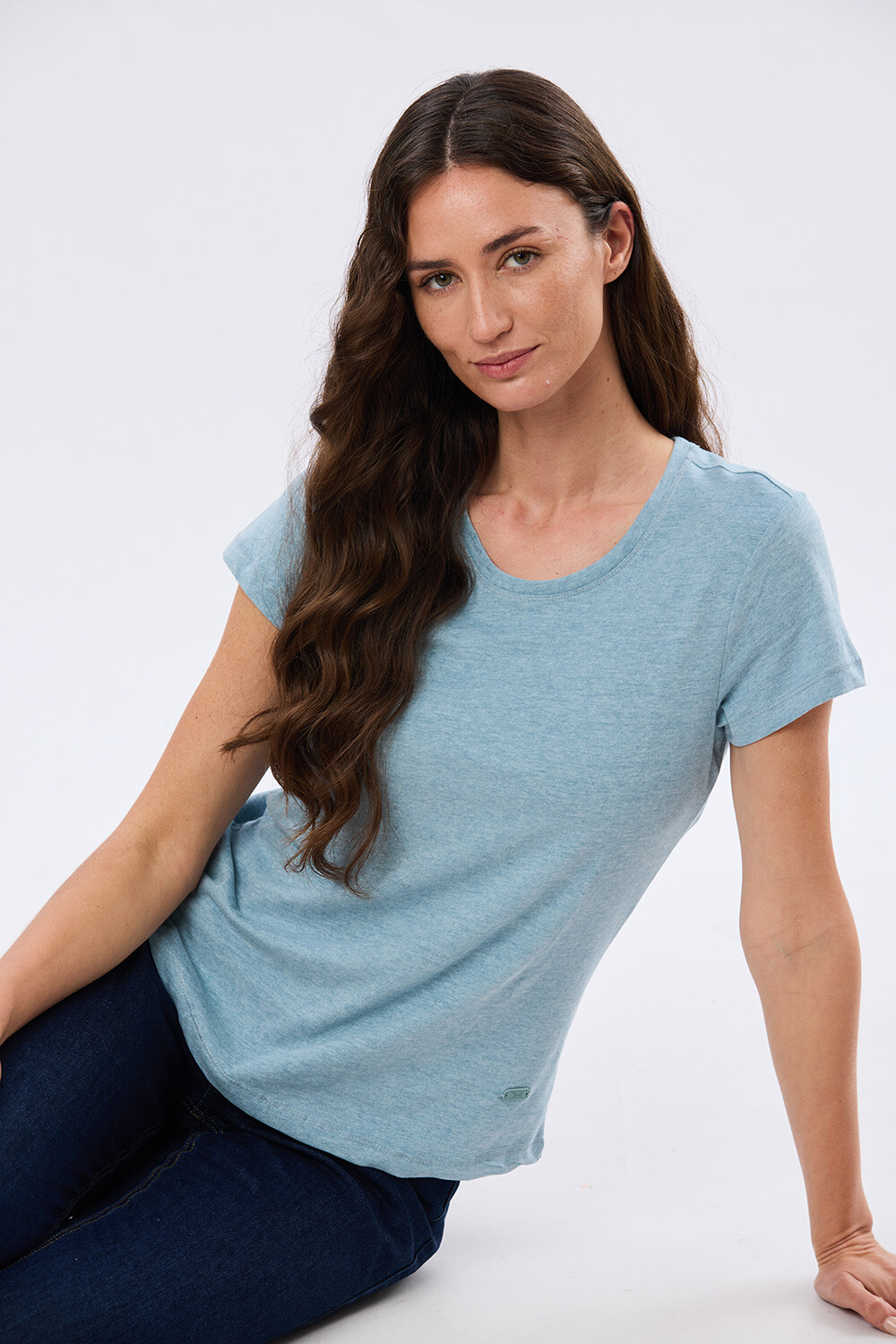REMERA BÁSICA DE ALGODÓN Celeste