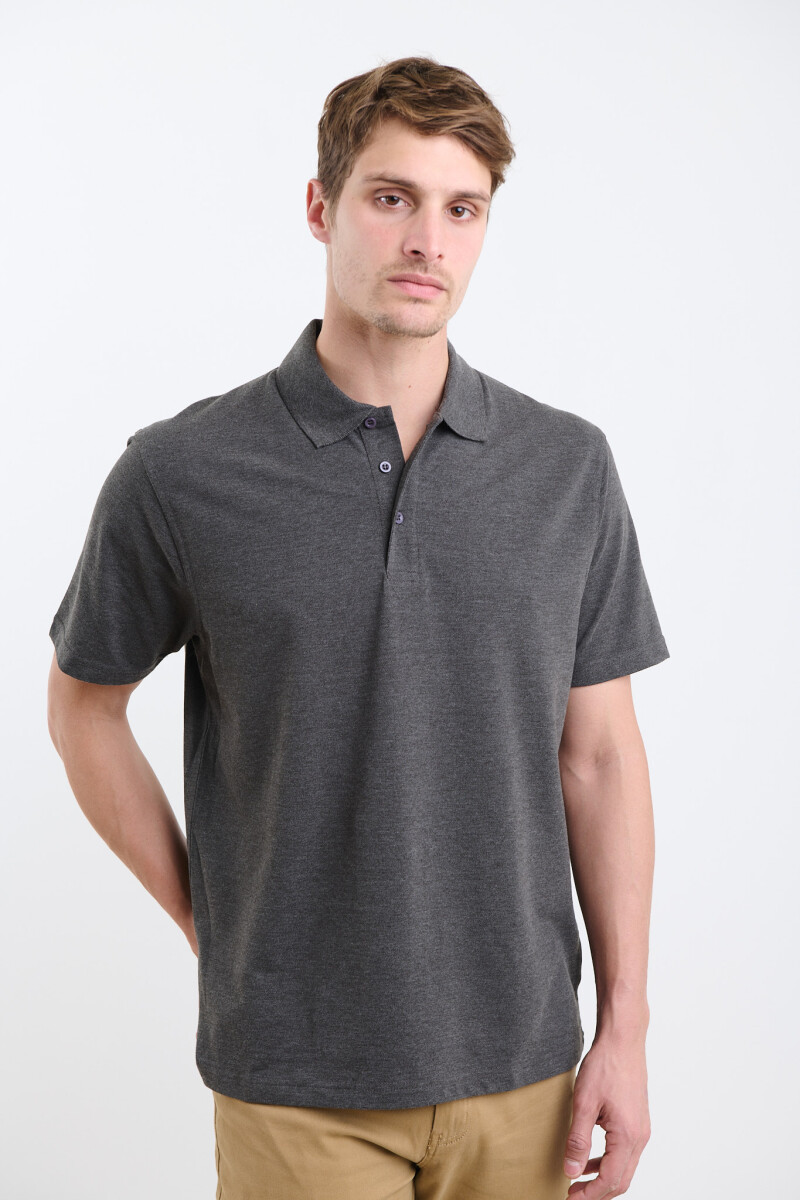 REMERA FERAUD - Gris Oscuro 