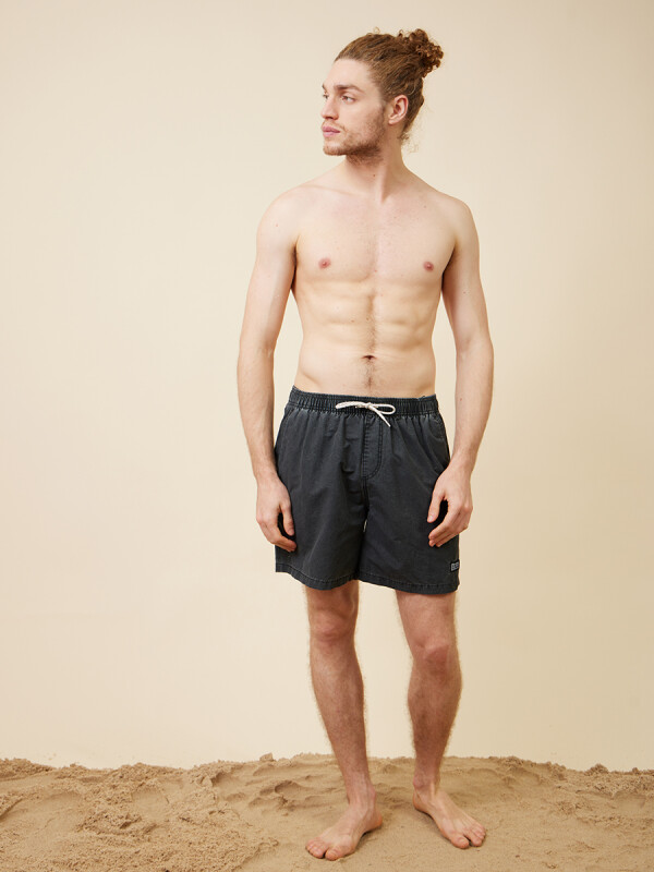 SHORT NISSI RUSTY Negro