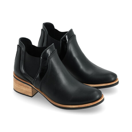 BOTA CUERO AMARAE NEGRO