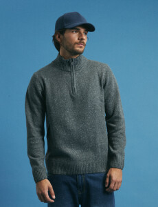 470421 REMERA HARRY Gris Oscuro