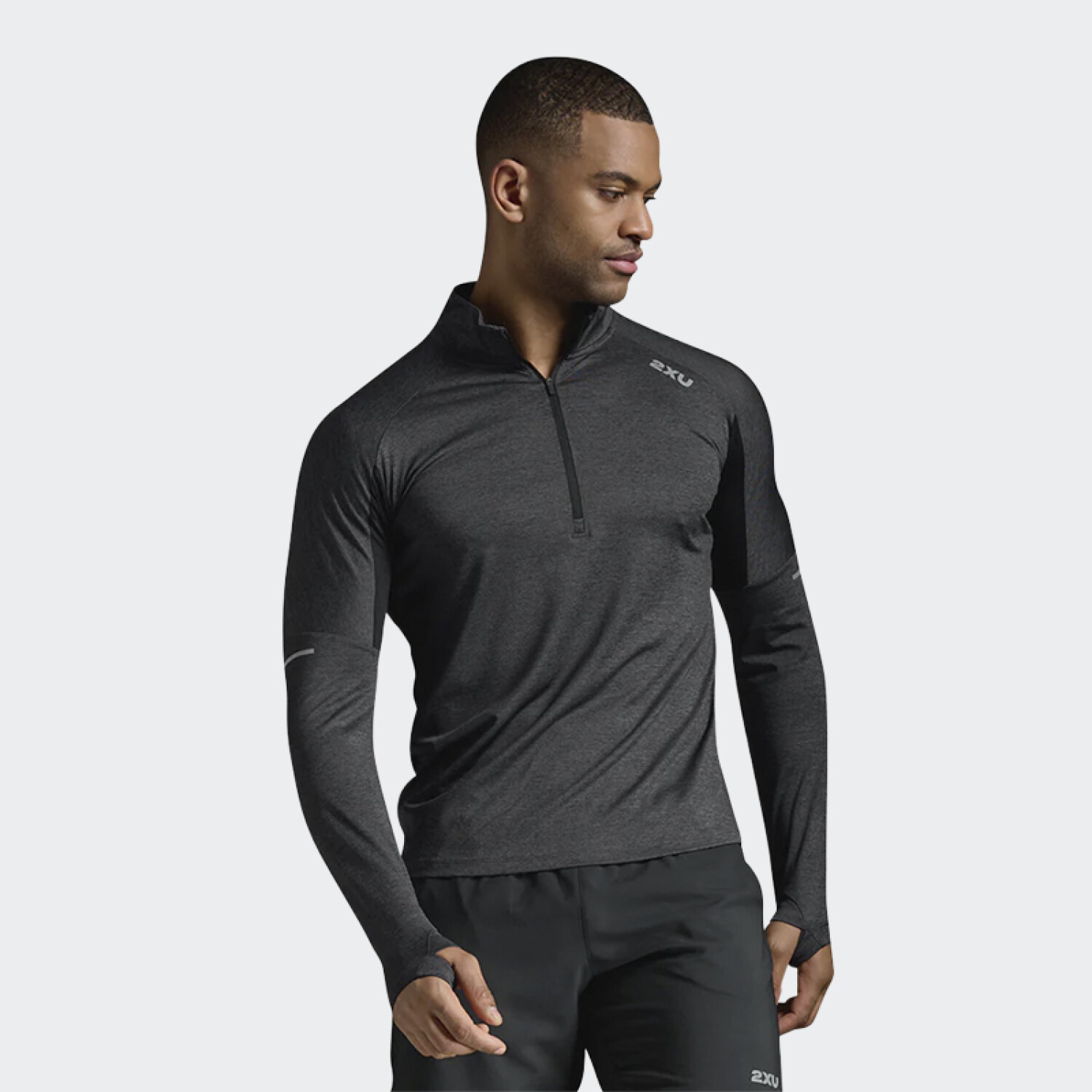 Buzo 2XU Aero 1/2 ZIP - Negro — Fitpoint