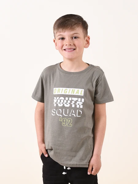 REMERA YOUTH OLIVA