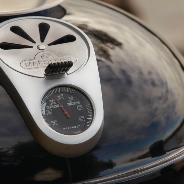 Parrilla de Carbón Napoleon Kettle 57 cm (NK22K-LEG) Parrilla de Carbón Napoleon Kettle 57 cm (NK22K-LEG)