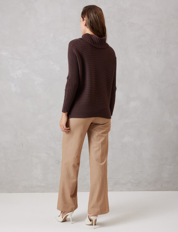 Buzo Acanalado Cuello Alto MARRON