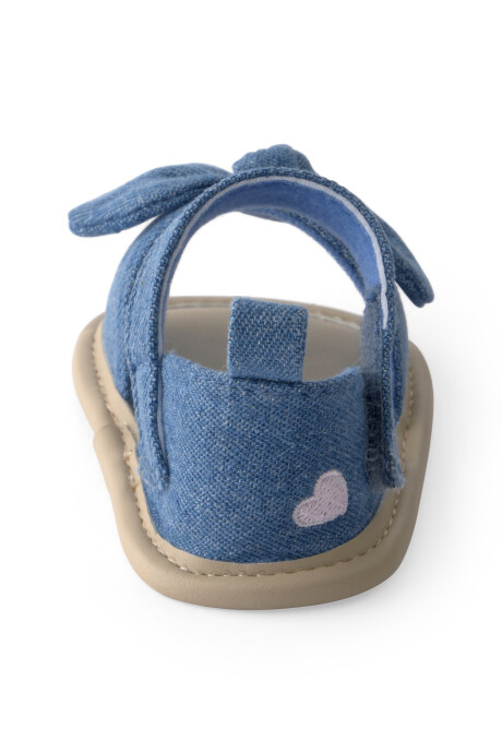 Sandalias azules con velcro y moño Sin color