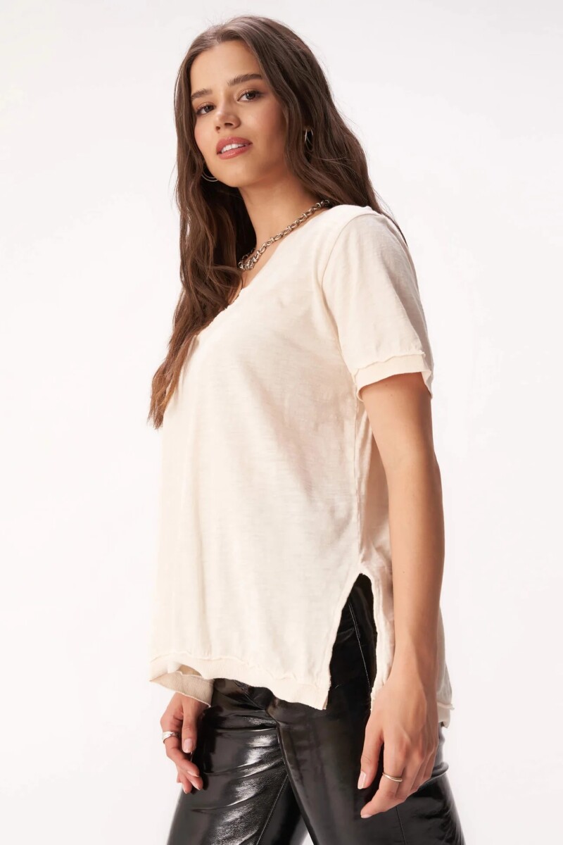 REMERA KNOCKOUT Crudo