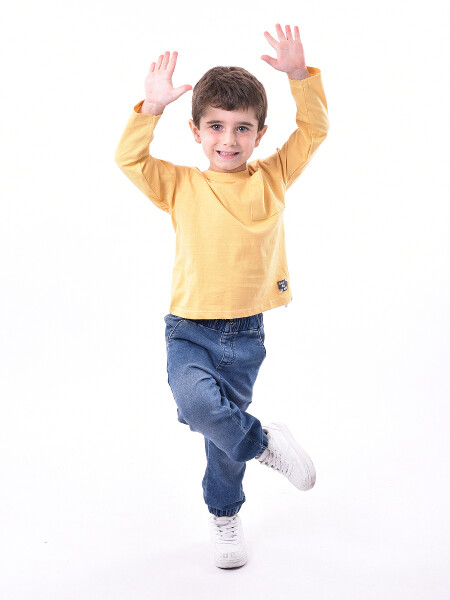 REMERA NACHO BOY OCRE
