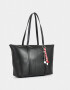 Shopper Cartera Shopper Con Charm - Negro