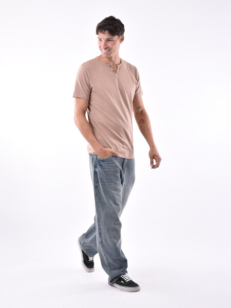 REMERA JULE MARRON