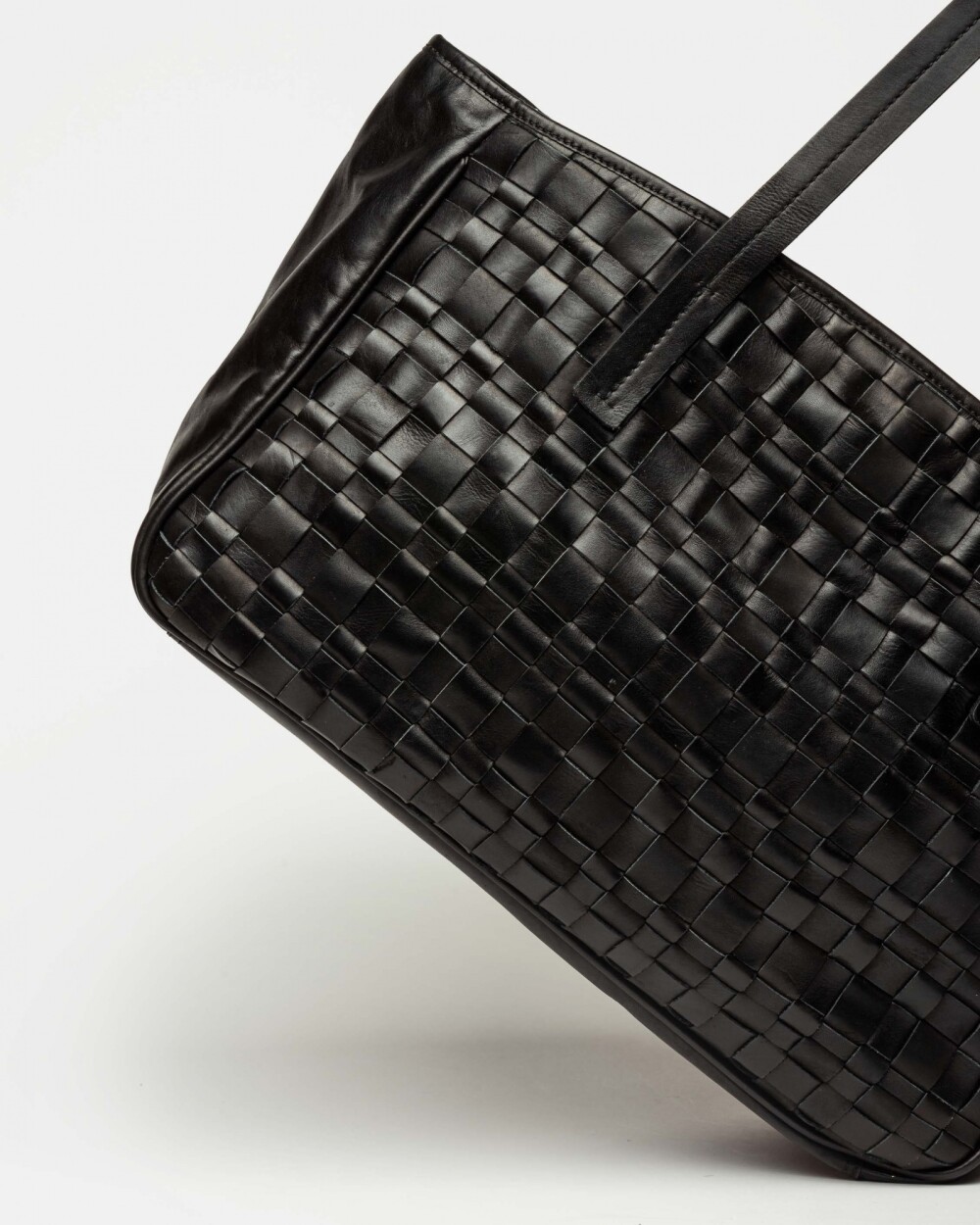 Bolso The Knit Bag en cuero graneado Negro