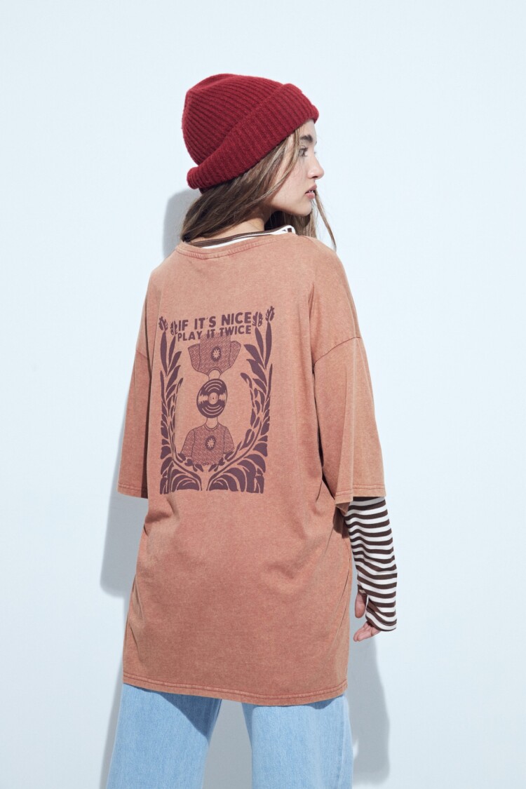 REMERA FRAXINUS Ladrillo