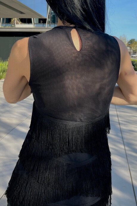Vestido Tule Midi Carmen Negro