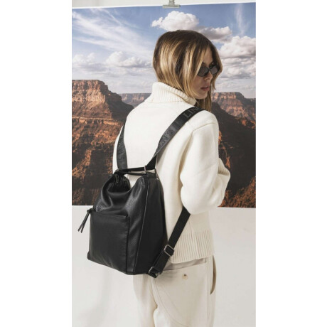 Cartera Mochila Kelly Negro
