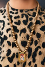 Collar de madera Oro