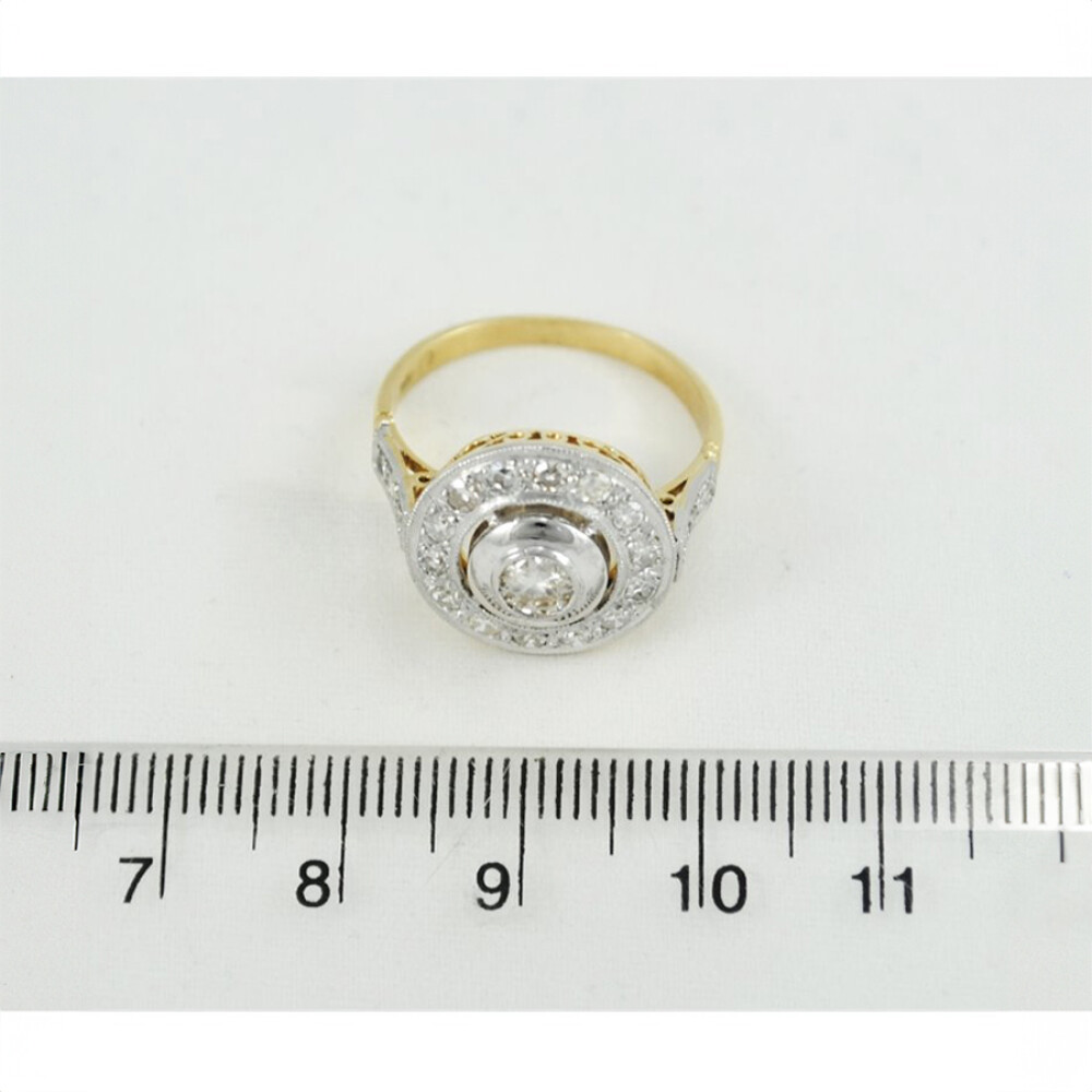 Anillo Oro 18K, platino y brillantes Anillo Oro 18K, platino y brillantes
