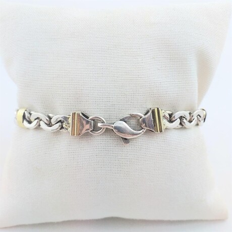 Pulsera de plata 925 grumette almendrada, con 7 trabas en double de oro 18 ktes. Pulsera de plata 925 grumette almendrada, con 7 trabas en double de oro 18 ktes.