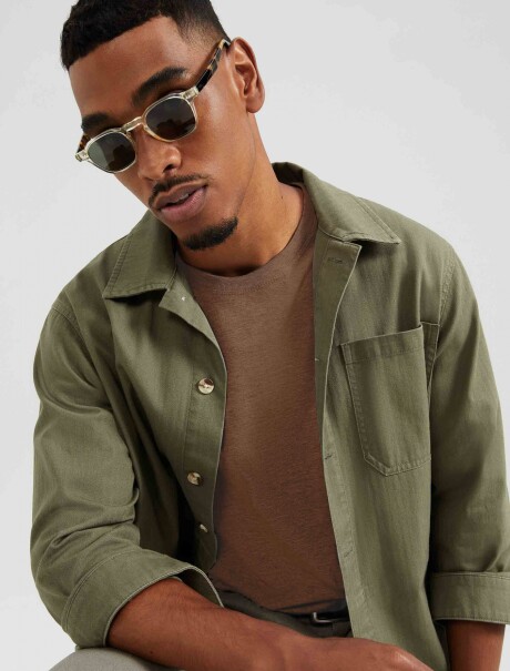 CAMISETA BÁSICA UNISSEX REGULAR WORLD MARRÓN