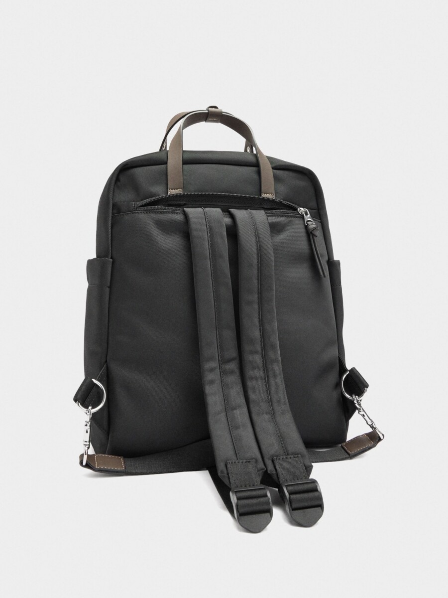 Mochila Para Portátil Hasta 14" De Nylon negro